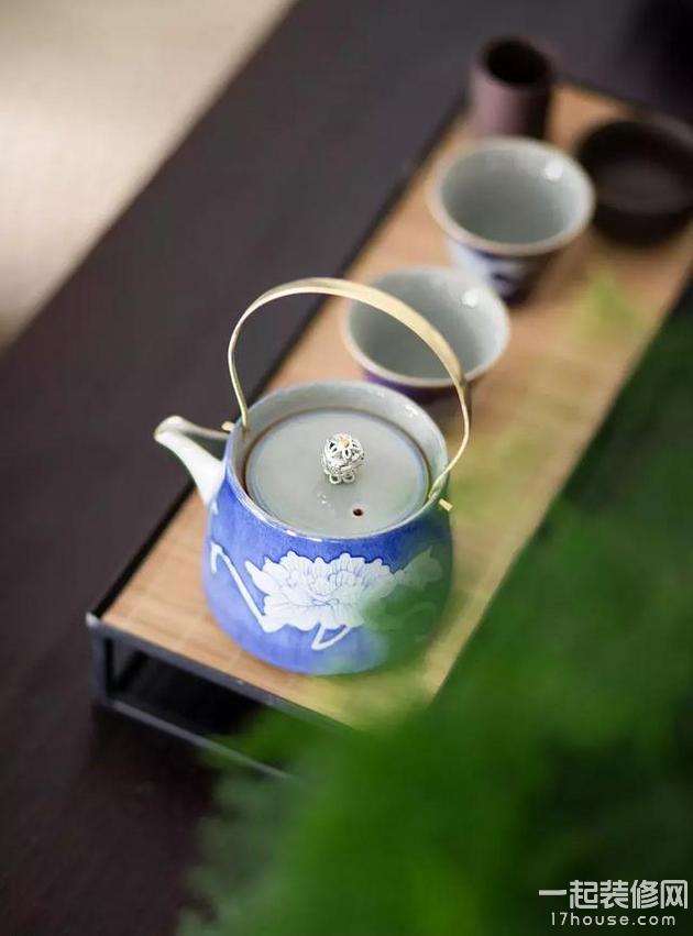 138平的新中式风大宅,无处不在的青花瓷元素好美! 138平的新中式风大宅,无处不在的青花瓷元素好美!